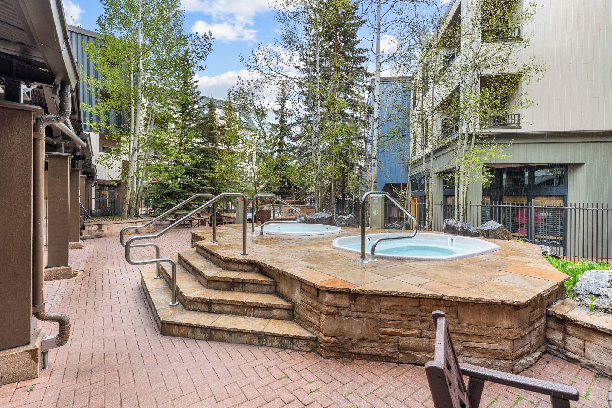 Condo (1 Bedroom) | Property amenity