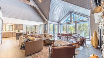 Rumah (5 Bedrooms) | Eksterior