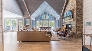 House (5 Bedrooms) | Property amenity