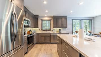 House (5 Bedrooms) | Property amenity