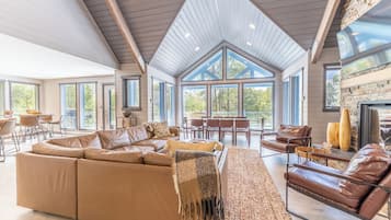 House (5 Bedrooms) | Exterior