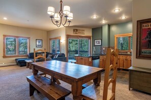 Apartment (2 Bedrooms) | Exterior - Expedition Station #8568 (Keystone)