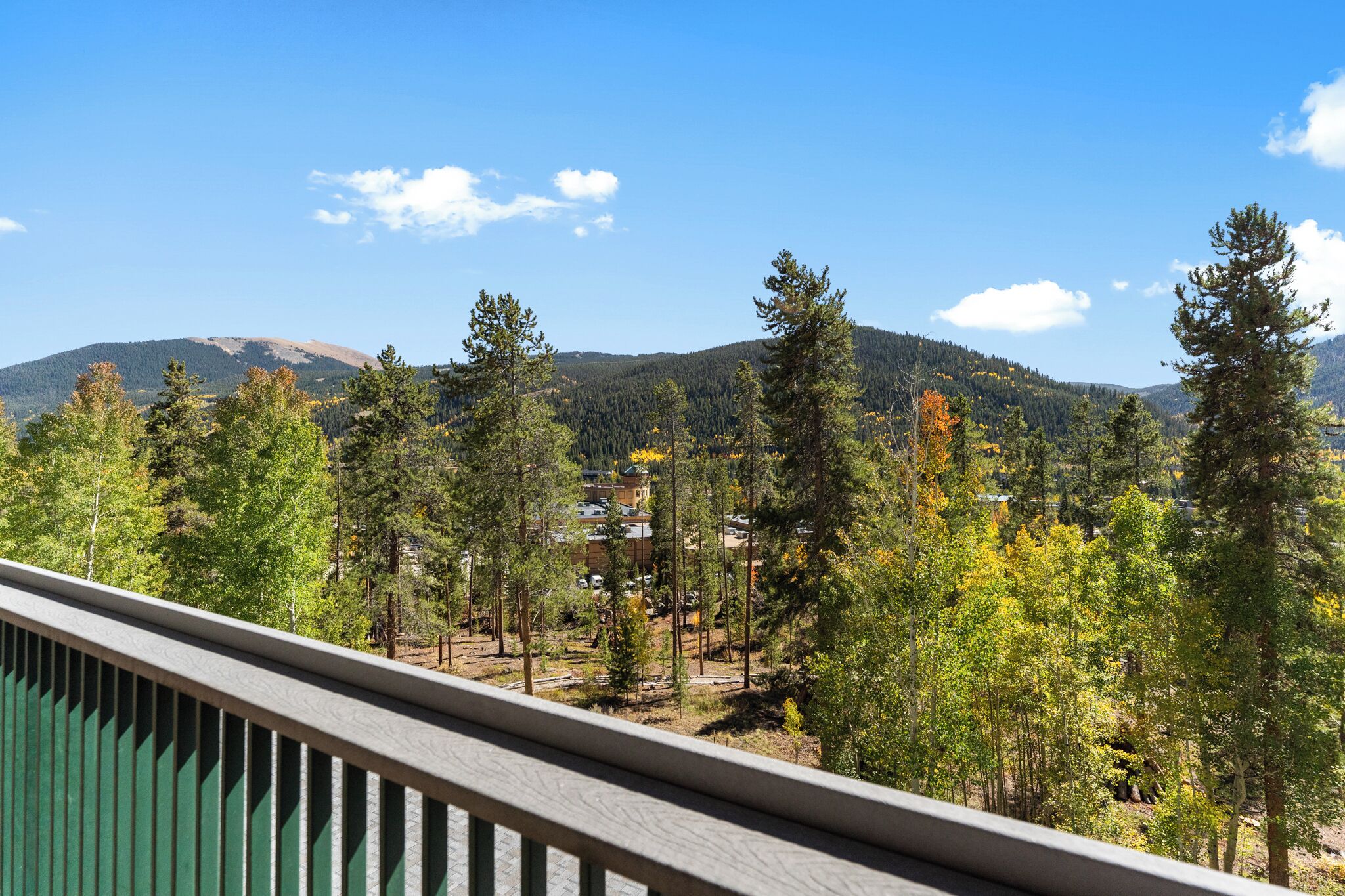 Căn hộ (2 Bedrooms) | Ngoại thất