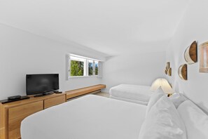 Apartment (2 Bedrooms) | Exterior - Saints John #2520 (Keystone)