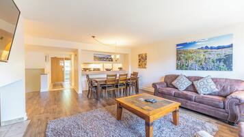 Apartment (2 Bedrooms) | Exterior