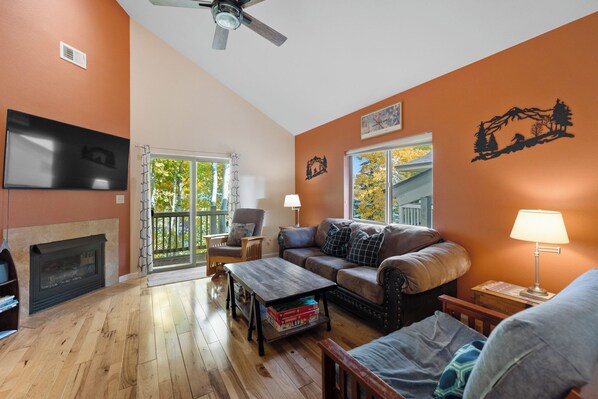 Apartment (2 Bedrooms) | Front of property