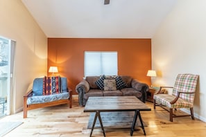Apartment (2 Bedrooms) | Exterior