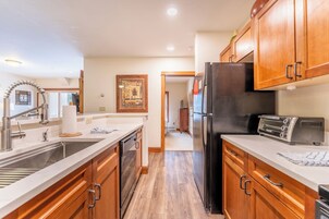 Íbúð (2 Bedrooms) | Fyrir utan