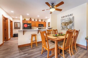 Íbúð (2 Bedrooms) | Fyrir utan