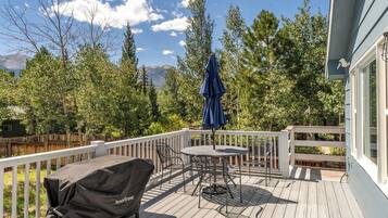 Villa (4 Bedrooms) | Exterior