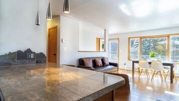 Villa (4 Bedrooms) | Exterior