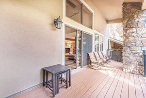 Íbúð (4 Bedrooms) | Fyrir utan