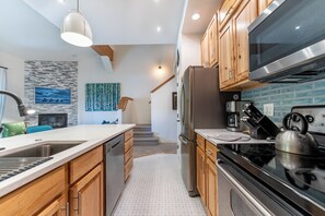 Apartment (2 Bedrooms) | Exterior - Retreat on the Blue B4 (Silverthorne)