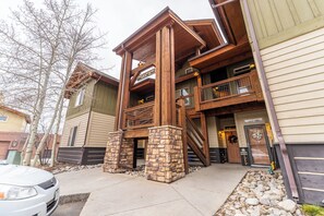 Apartment (2 Bedrooms) | Exterior - Retreat on the Blue B4 (Silverthorne)