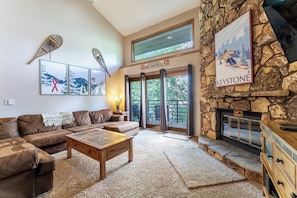 Condo (3 Bedrooms) | Exterior