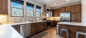 Blue R Flats Bld 4 #101