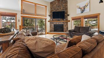Villa (4 Bedrooms) | Property amenity