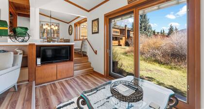 Tennis Townhome #1327 : 2, 225