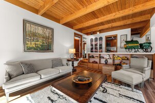 Stórt einbýlishús (3 Bedrooms) | Fyrir utan