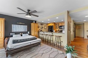 Apartment (1 Bedroom) | Exterior - Saints John #2539 (Keystone)
