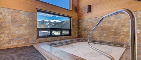 Estudio (3 Bedrooms) | Servicio de la propiedad