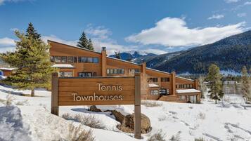 Villa (3 Bedrooms) | Bahagian luar