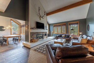 Íbúð (2 Bedrooms) | Framhlið gististaðar