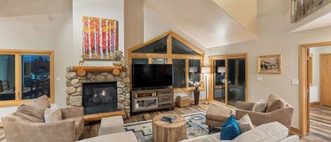 House (4 Bedrooms) | Front of property