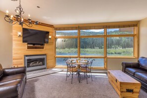 Exterior - River Bank Lodge #2907 (Keystone)