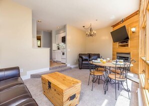 Exterior - River Bank Lodge #2907 (Keystone)