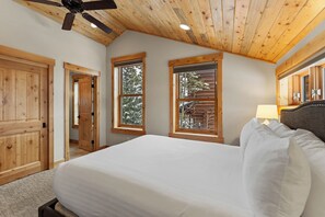 House (3 Bedrooms) | Exterior