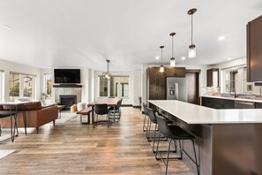 Talo (4 Bedrooms) | Majoituspaikan julkisivu