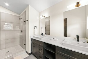 House (4 Bedrooms) | Exterior - 23 Fish Hawk (Silverthorne)