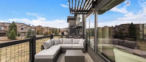 Nhà (4 Bedrooms) | Tiện nghi, dịch vụ nơi lưu trú