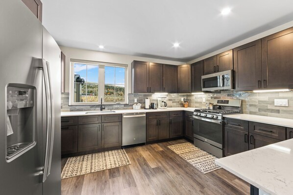 House (4 Bedrooms) | Exterior - 23 Fish Hawk (Silverthorne)