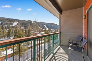 Exterior - Gateway #5036 (Keystone)