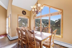 Apartment (4 Bedrooms) | Property amenity