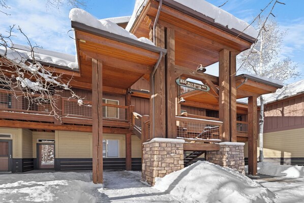 Exterior - Retreat on the Blue, Unit E2 : 150 (Silverthorne)