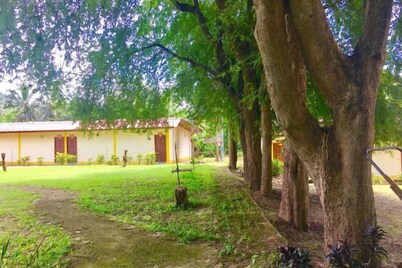 The Creek Garden Huainamrin Resort