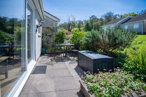 Unclassified image, 2 of 3, button - Bayview 72 - 2 Bedroom Chalet - Bayview Oxwich (Penrice)