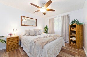 2 bedrooms, desk, iron/ironing board, travel crib