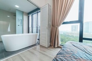 Room - Mosaic Midvalley Starlit 3BR 8pax Bathtub Mahjong (Plentong)