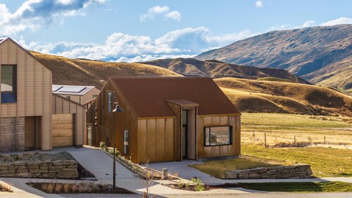 The Soho – Modern Alpine Comfort in Cardrona, 3 bedroom, 2 bathroom