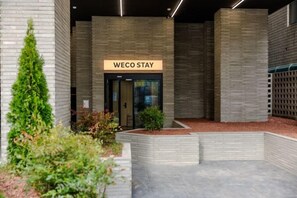 Unclassified image, 3 of 10, button - WECO STAY Insadong (Seoul)
