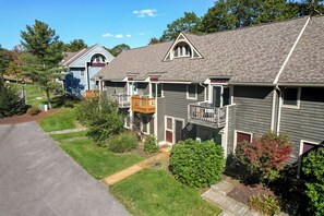 Exterior - Townhome with Direct Ski Slope Access + Lake Access (McHenry)