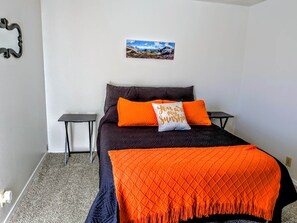 3 quartos, ferros/tábuas de passar roupa, Wi-Fi, roupa de cama