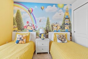 5 bedrooms, desk, iron/ironing board, travel cot - Spacious 5BR Villa w/ Private Pool – near Disney! (Kissimmee)