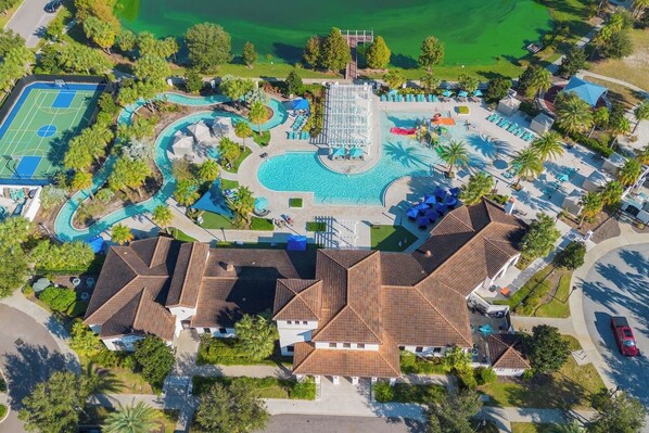 Exterior - Spacious 5BR Villa w/ Private Pool – near Disney! (Kissimmee)