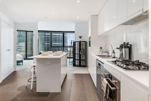 Fridge, microwave, oven, stovetop