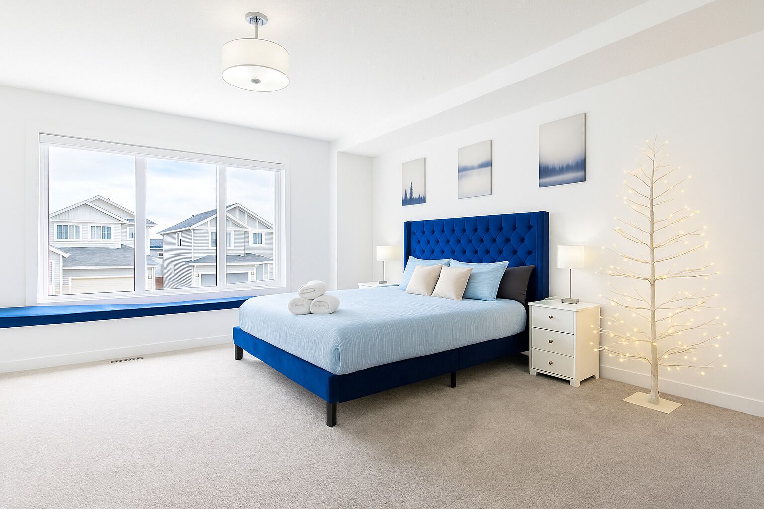 4 habitaciones, tabla de planchar con plancha, wifi y ropa de cama 